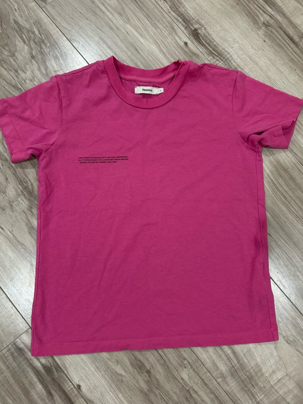 PANGAIA Short Sleeve Tee in Fuchsia Pink